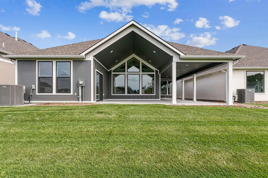 201 S Heritage Way Andover KS 67002