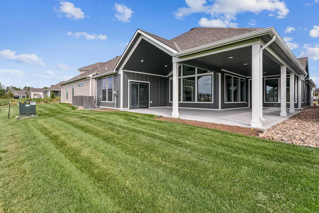 201 S Heritage Way Andover KS 67002