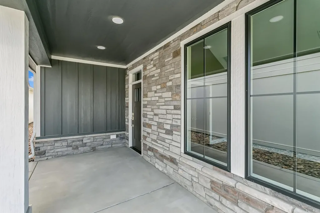 201 S Heritage Way Andover KS 67002