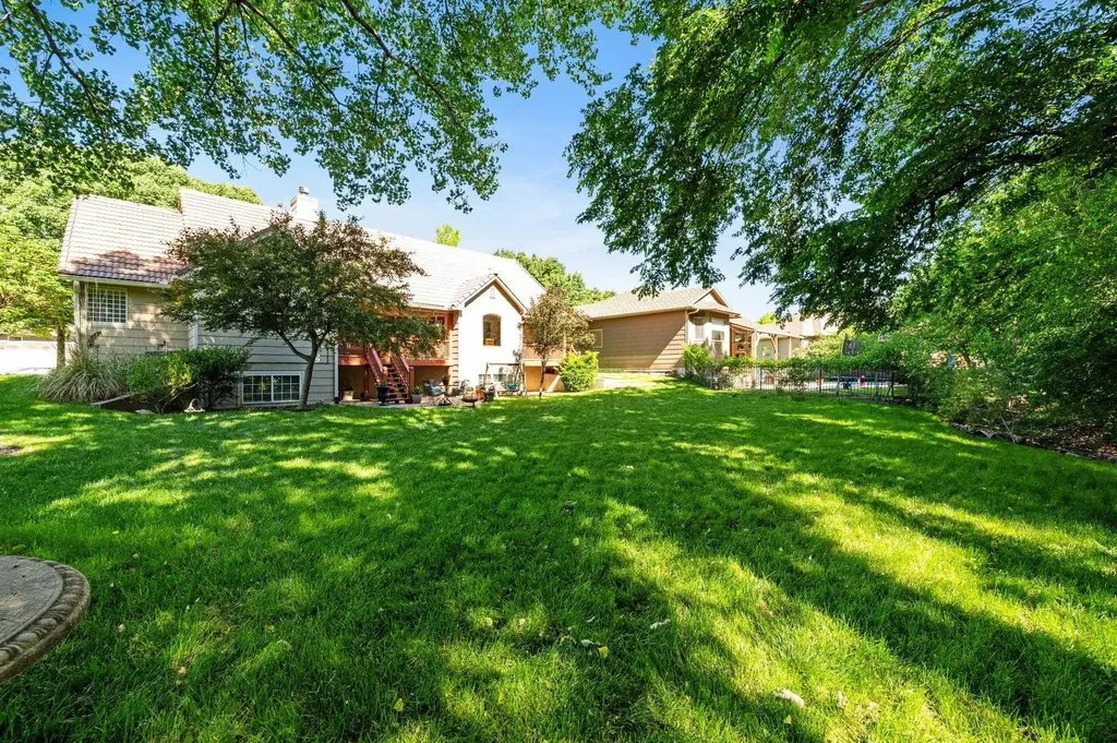 6907 W Garden Ridge Court Wichita KS 67205