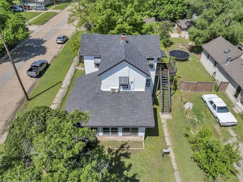 729 & 729 1/2 S Martinson Street Wichita KS 67213