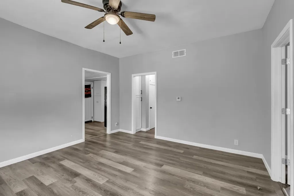 729 & 729 1/2 S Martinson Street Wichita KS 67213