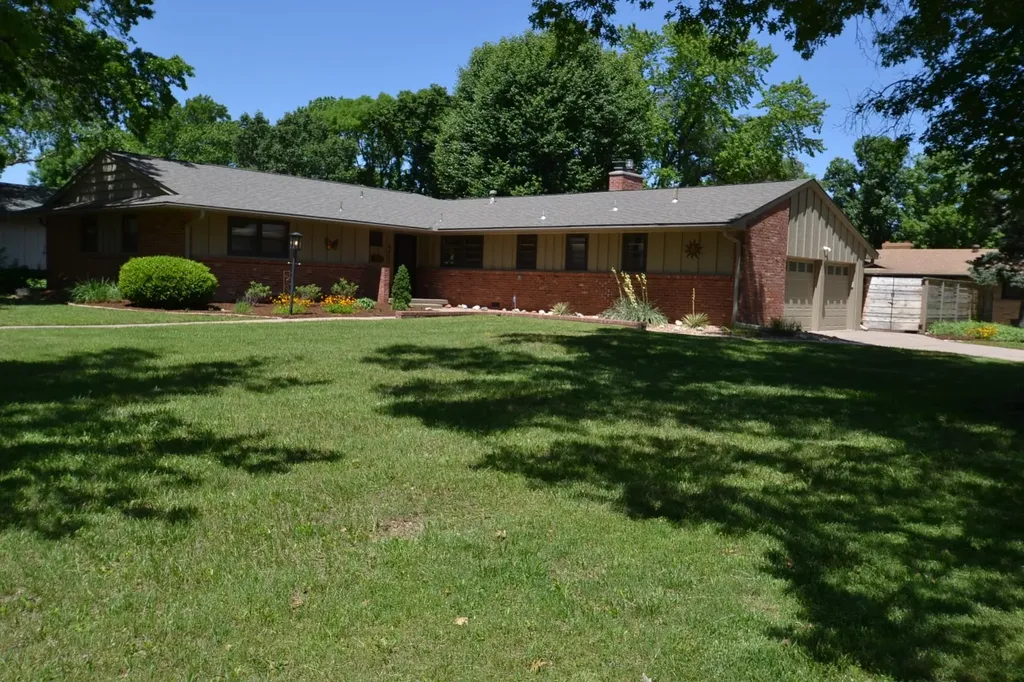 6520 E Jacqueline Street Wichita KS 67206