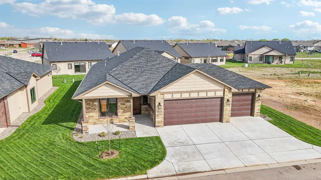 1622 S Dove Place Goddard KS 67052