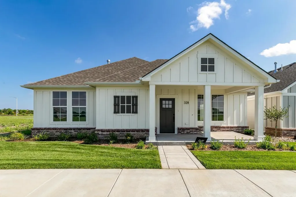 328 W Pepper Tree Road Andover KS 67002
