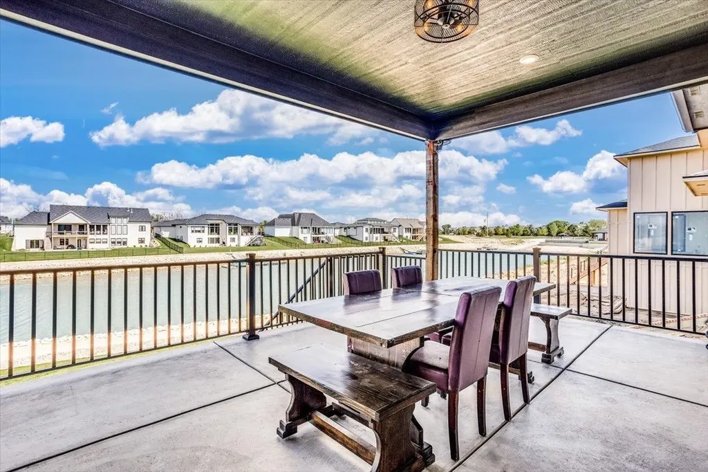 4612 N Ridge Port Street Wichita KS 67205-8824