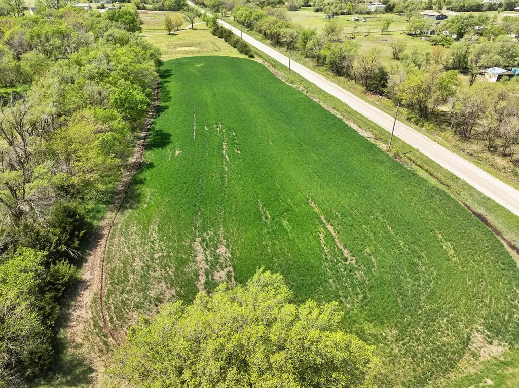 W Of SW 160th St & 159th St E - Tract 8 Rose Hill KS 67133