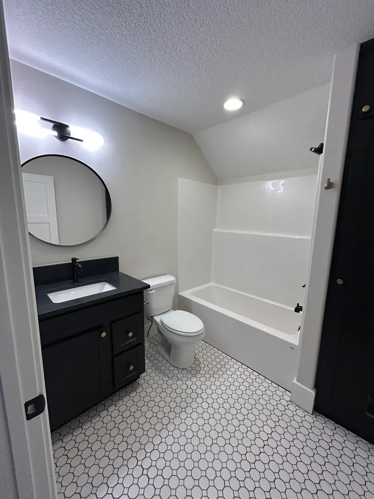11270 E Quail Creek Road Derby KS 67037