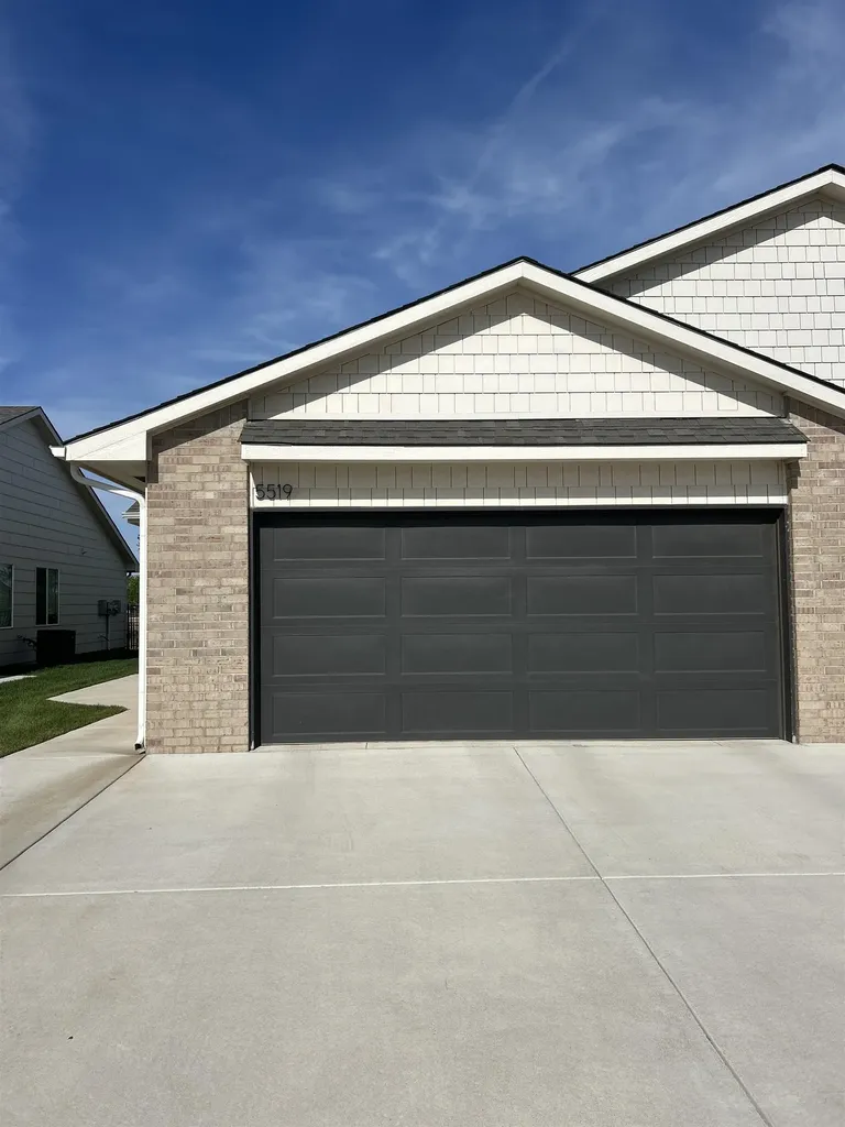 5519-5521 N Sandkey Court Wichita KS 67204