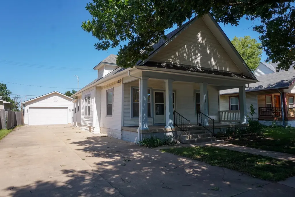 243 S Poplar Street Wichita KS 67211