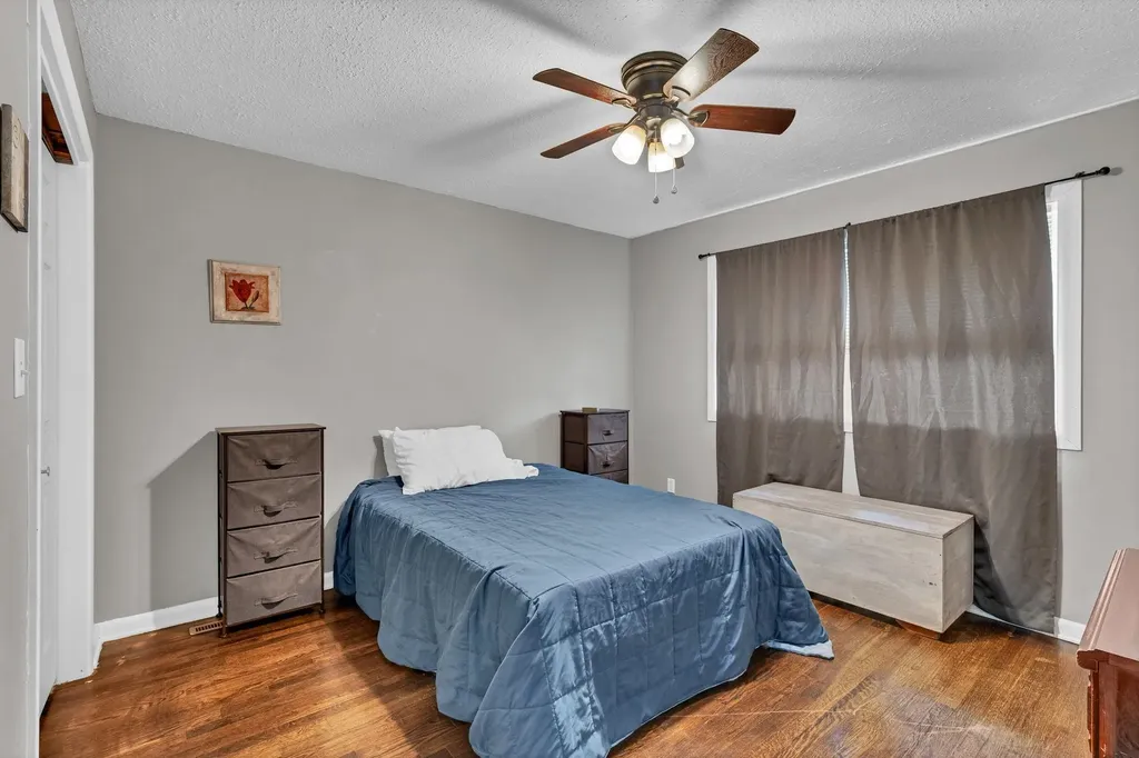 725 N Redbarn Wichita KS 67212