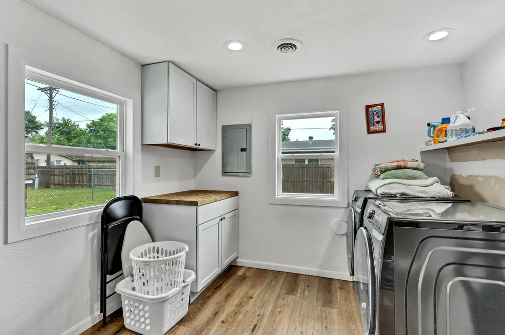 725 N Redbarn Wichita KS 67212