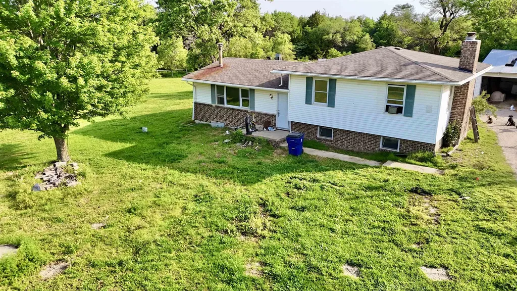 12770 SW 15th Benton KS 67017