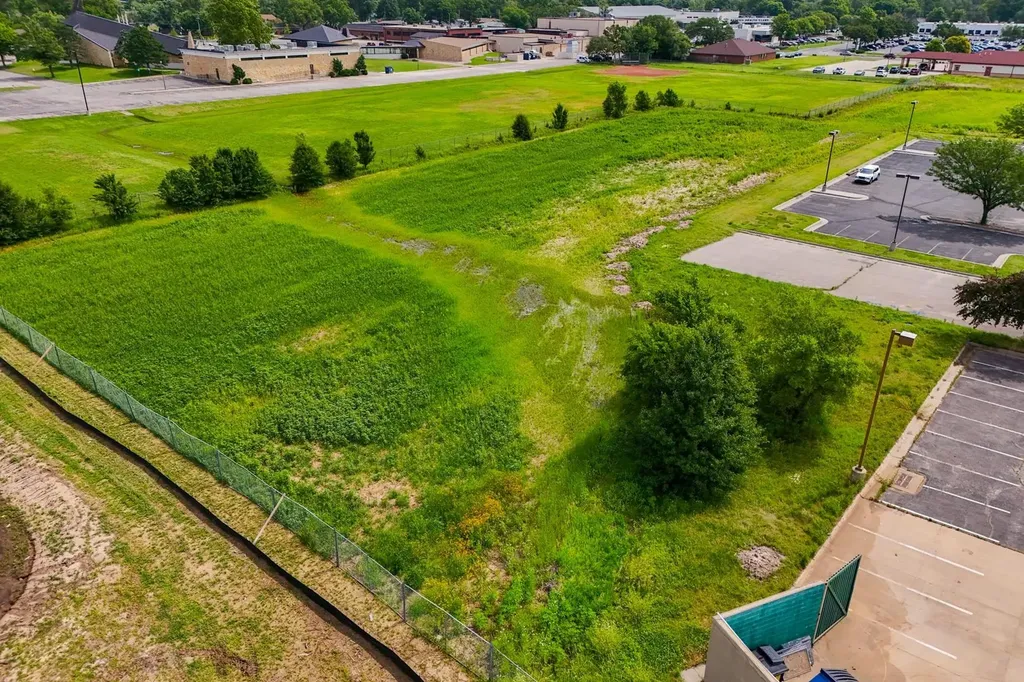 3.67 +/-Acres W Central Ave & N Tyler Road Wichita KS 67212