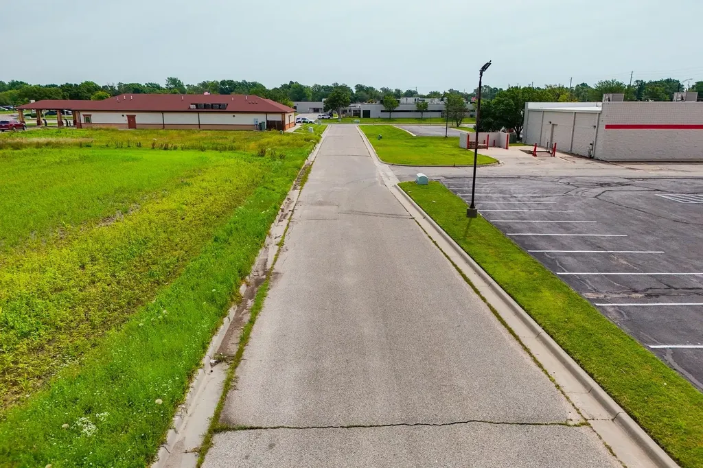 3.67 +/-Acres W Central Ave & N Tyler Road Wichita KS 67212