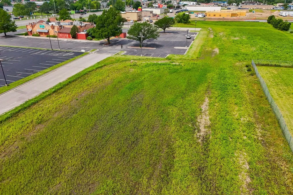 3.67 +/-Acres W Central Ave & N Tyler Road Wichita KS 67212