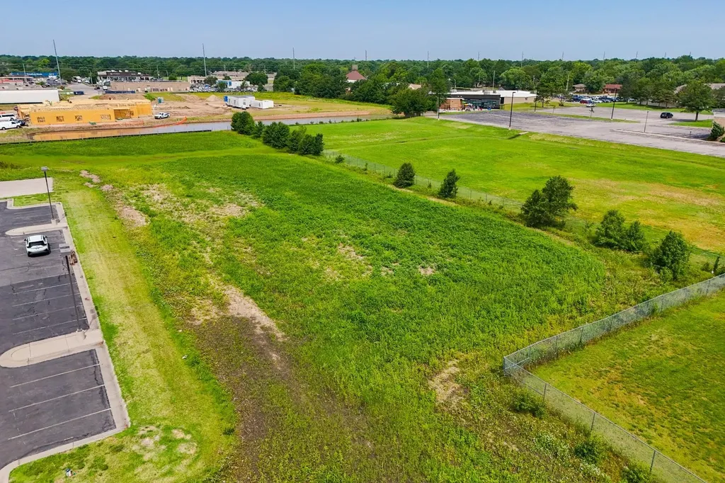 3.67 +/-Acres W Central Ave & N Tyler Road Wichita KS 67212