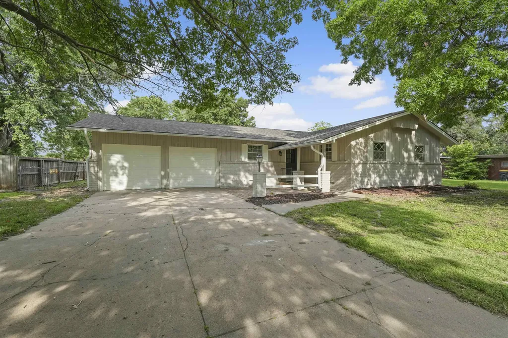 3916 N Clarence Wichita KS 67204