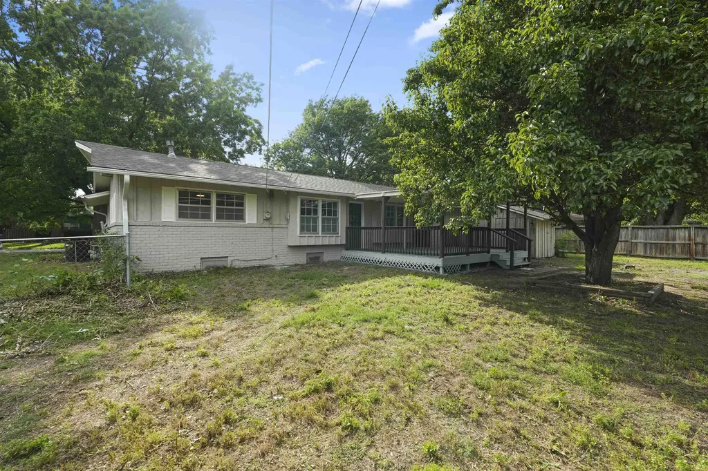 3916 N Clarence Wichita KS 67204
