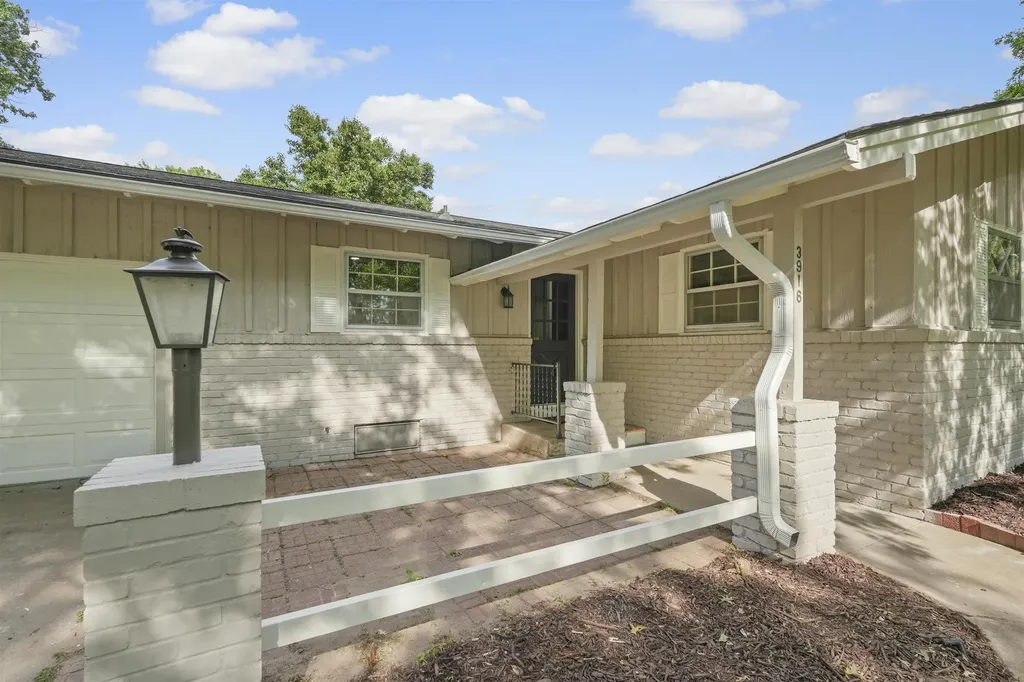 3916 N Clarence Wichita KS 67204