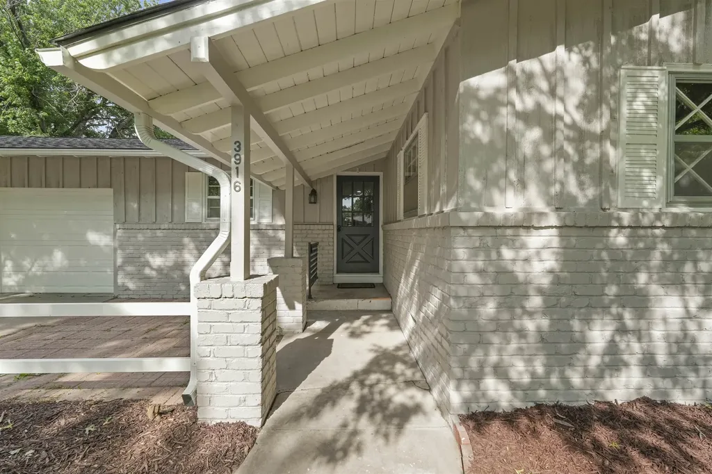 3916 N Clarence Wichita KS 67204