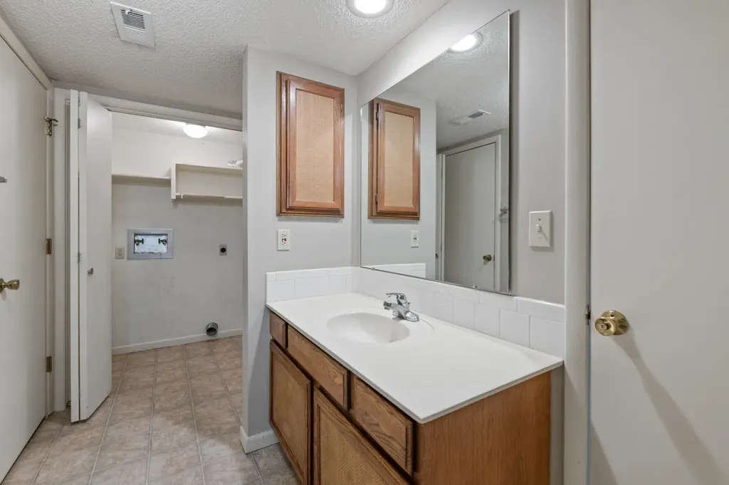 1450 S Webb Road Wichita KS 67207