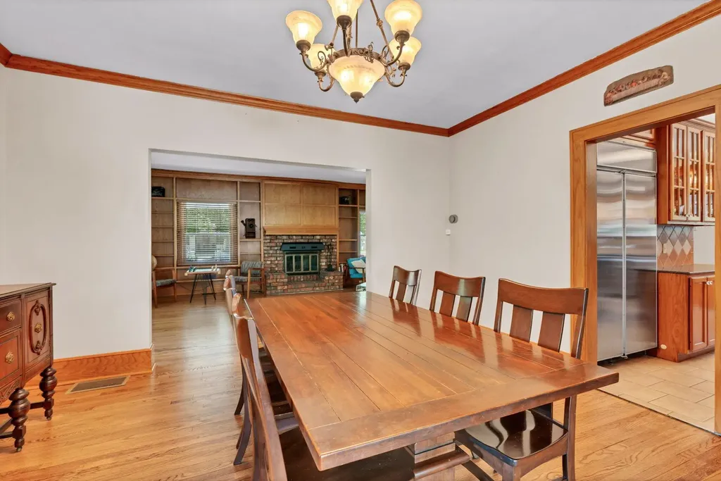 134 N Broadview Wichita KS 67208