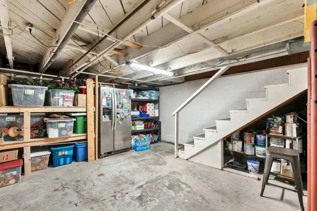 134 N Broadview Wichita KS 67208