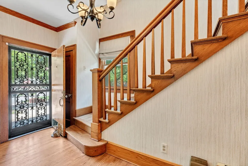 134 N Broadview Wichita KS 67208