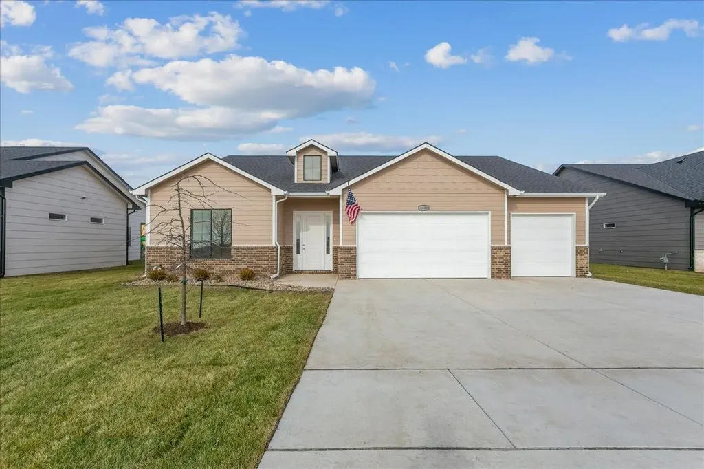1630 E Appleton Street Valley Center KS 67147