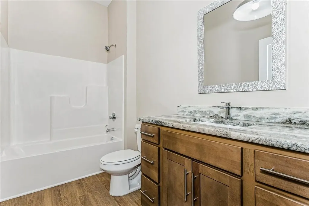 1630 E Appleton Street Valley Center KS 67147