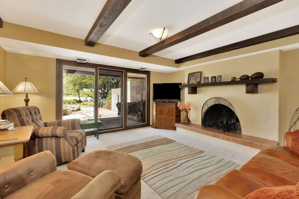 18 N Lakeview Drive Goddard KS 67052