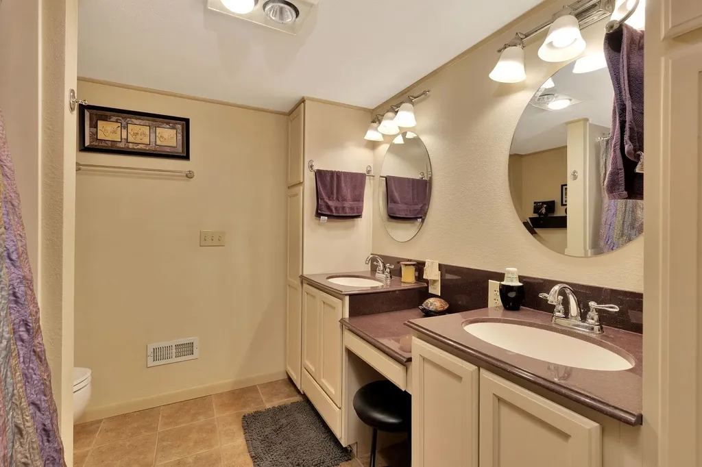 18 N Lakeview Drive Goddard KS 67052