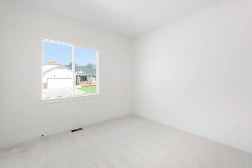 1230 W Ravendale Lane Goddard KS 67052