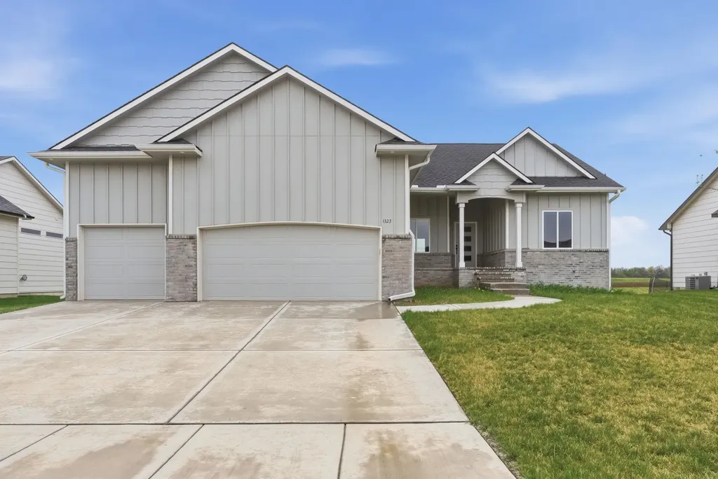1323 Footbridge Street Goddard KS 67052
