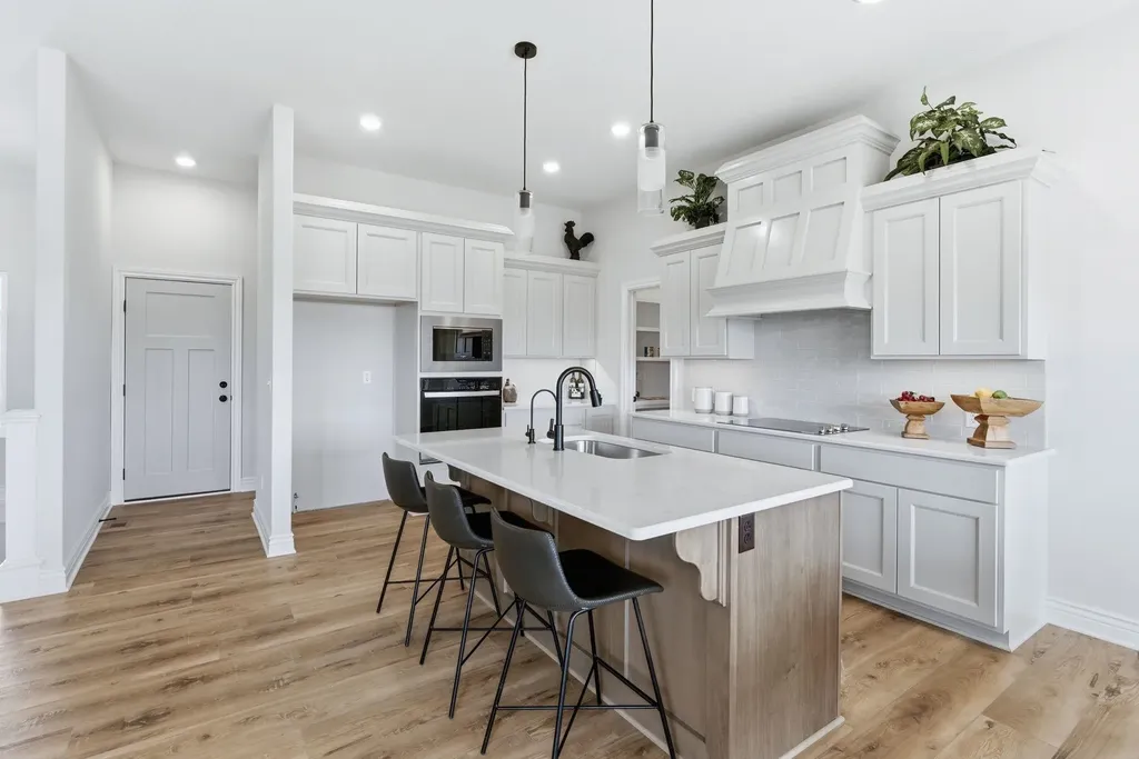 1323 Footbridge Street Goddard KS 67052