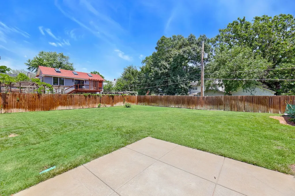 136 N Crestway Street Wichita KS 67208