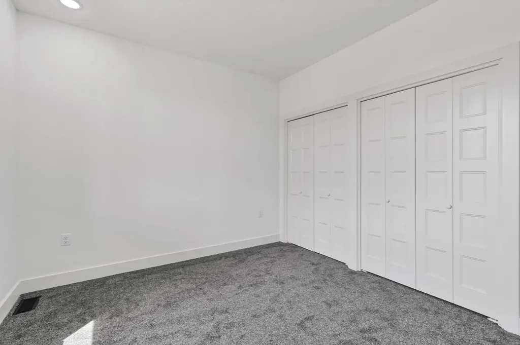 6641 N Silverton Street Park City KS 67219
