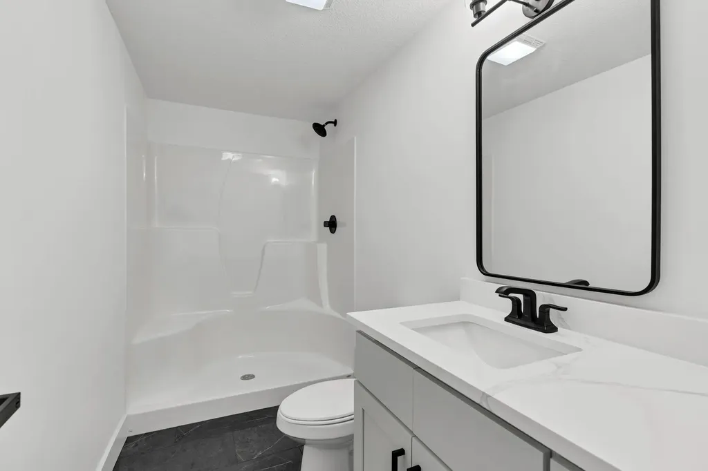 6641 N Silverton Street Park City KS 67219