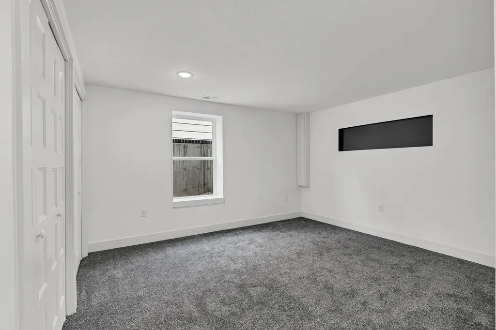 6641 N Silverton Street Park City KS 67219