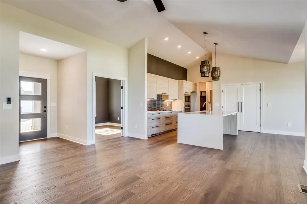 3149 Judith Wichita KS 67205