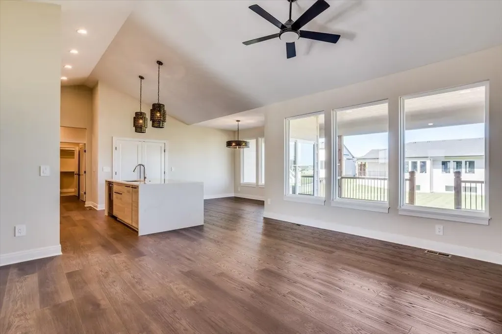 3149 Judith Wichita KS 67205