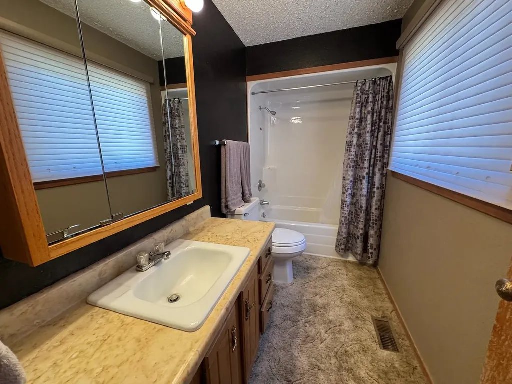 512 S Harrison Street Hugoton KS 67951
