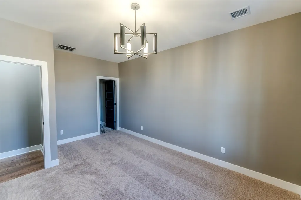 4542 N Sandkey Street Wichita KS 67204