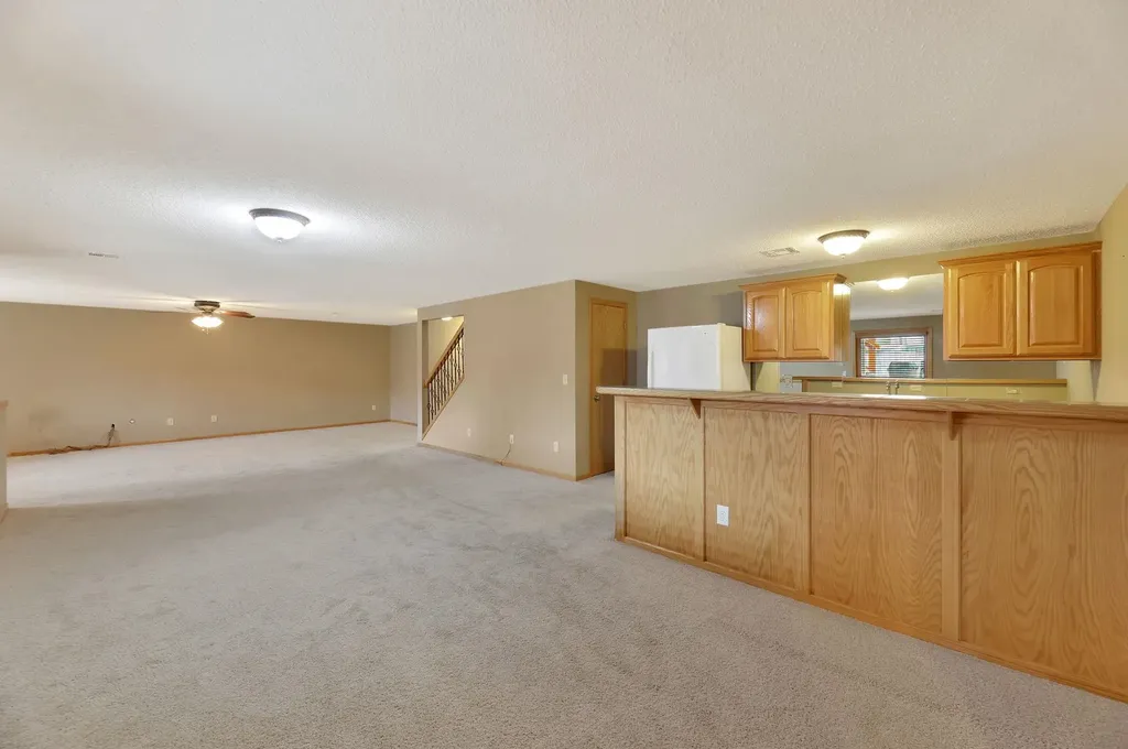 8705 W Shadow Lakes Street Wichita KS 67205
