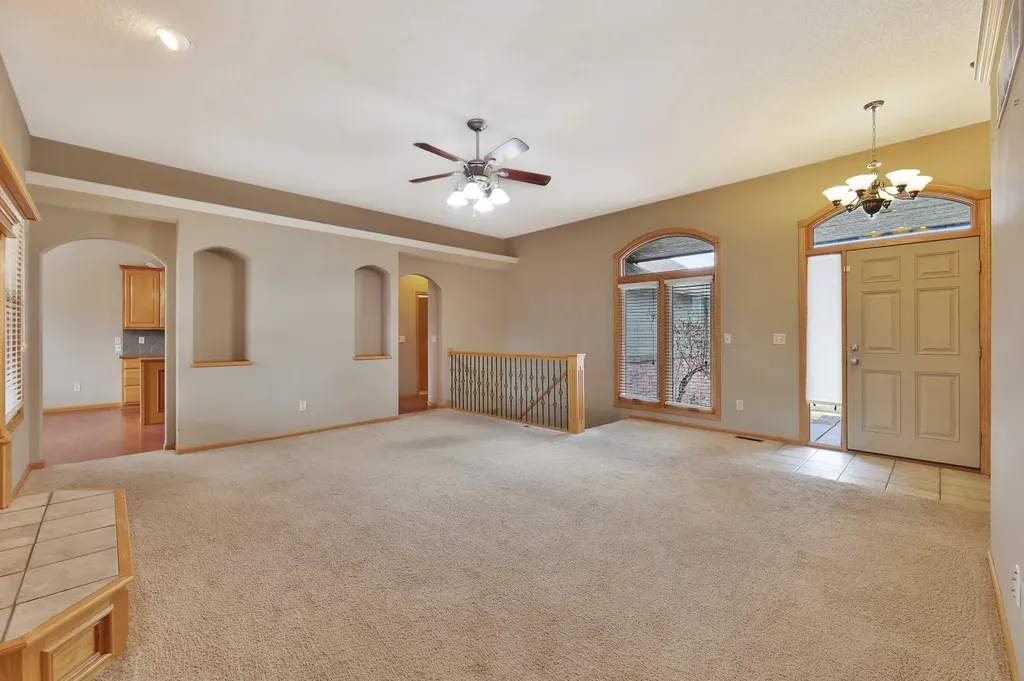 8705 W Shadow Lakes Street Wichita KS 67205