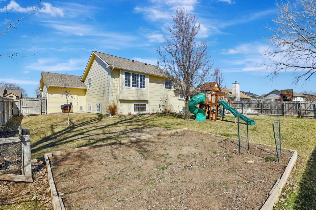 219 W Waterford Court Andover KS 67002