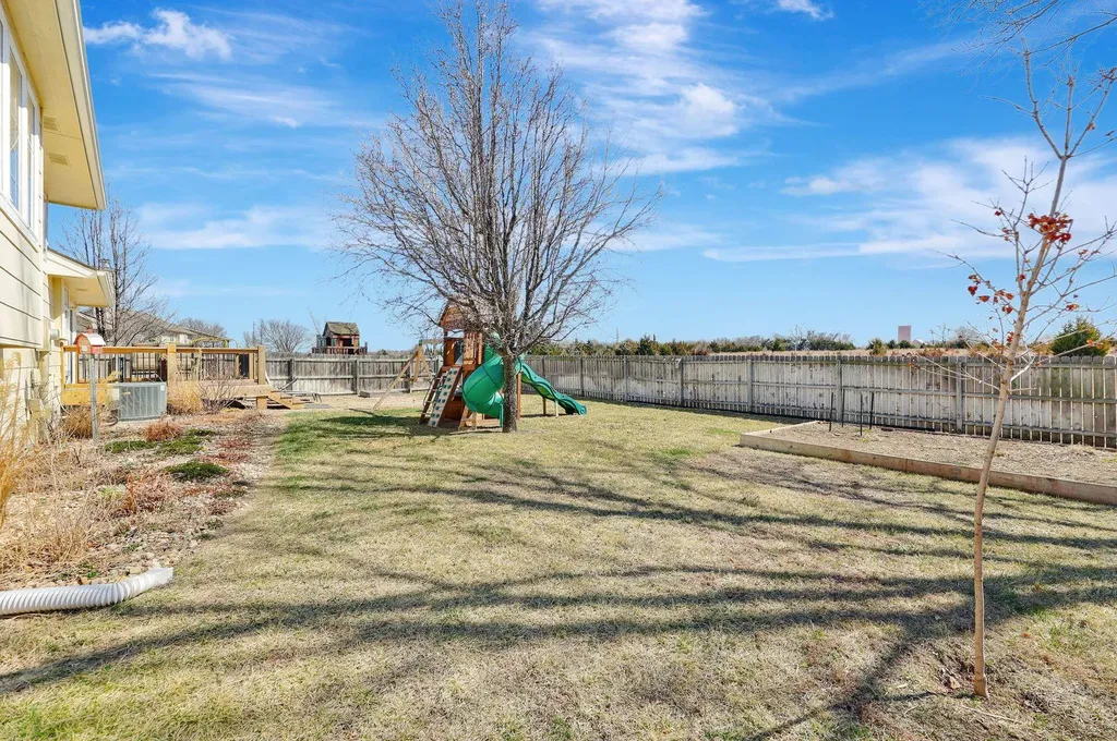 219 W Waterford Court Andover KS 67002