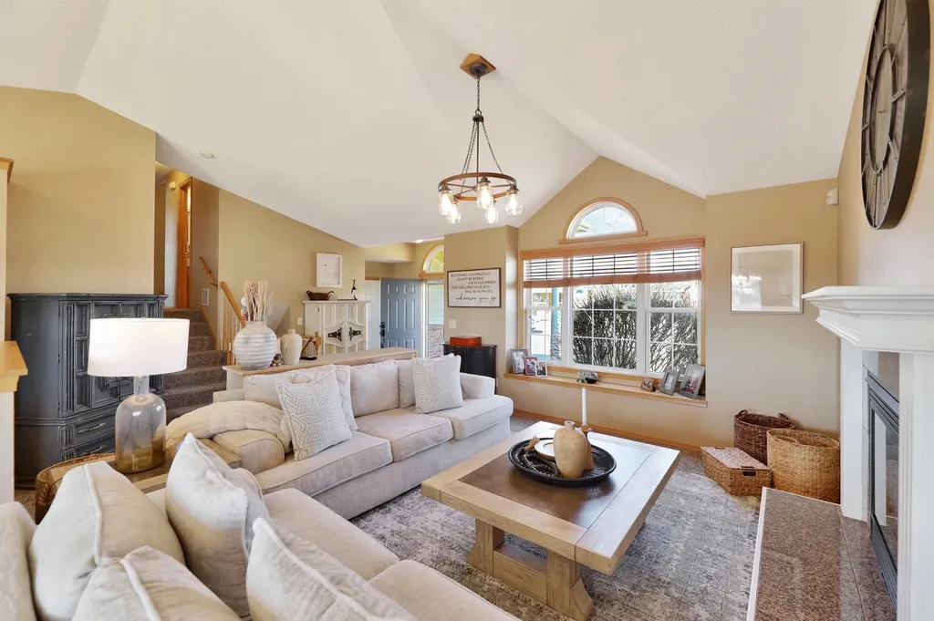 219 W Waterford Court Andover KS 67002