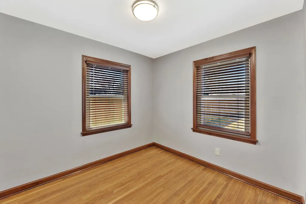 217 S Gordon Wichita KS 67213